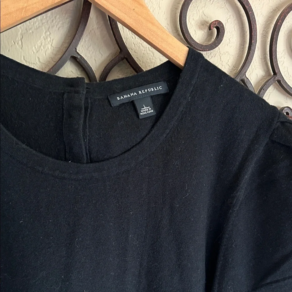 Banana Republic Black Short Sleeve Sweater - Picture 2 of 6